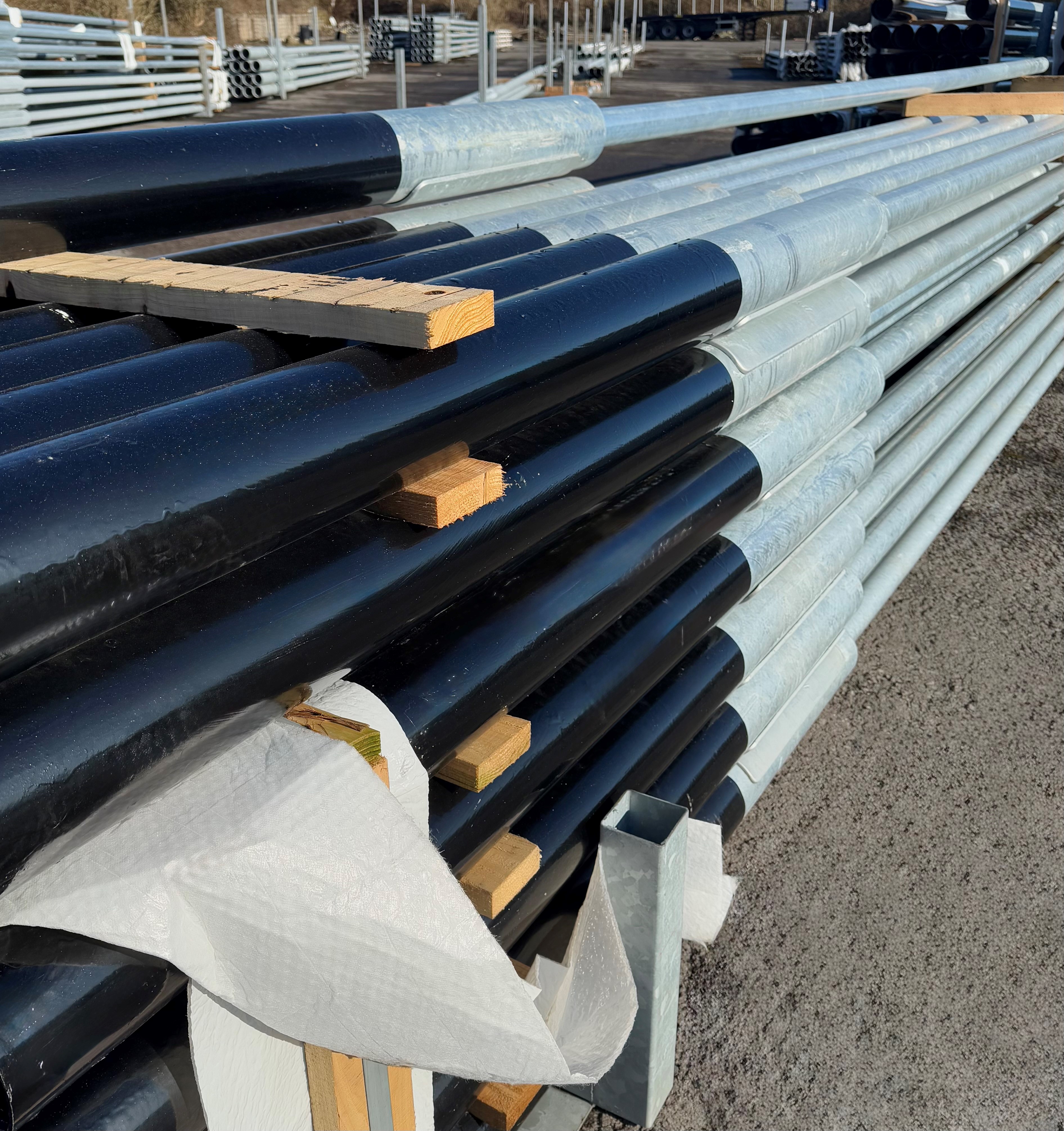 10 METRE PLANTED BITUMEN ROOT STEPPED COLUMN (168/114)